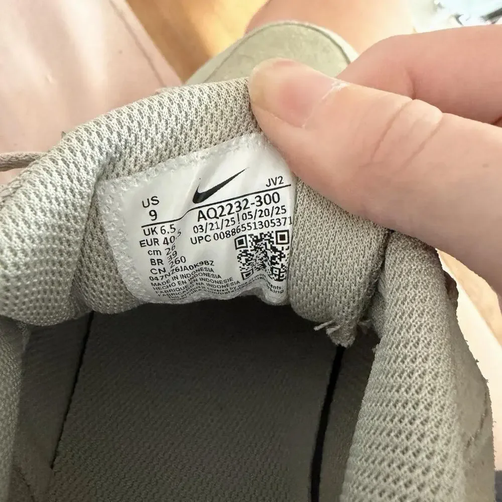 Nike Court Borough Low 2